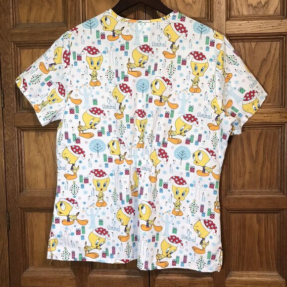 Looney Tunes Scrub Women's M Tweety Bird I'm in Season Christmas SS 3 Pocket Top - Picture 7 of 13